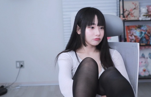 小东西才一个头就疼成这样