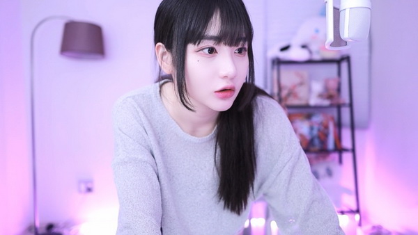 香蕉榴莲秋葵绿巨人WWW