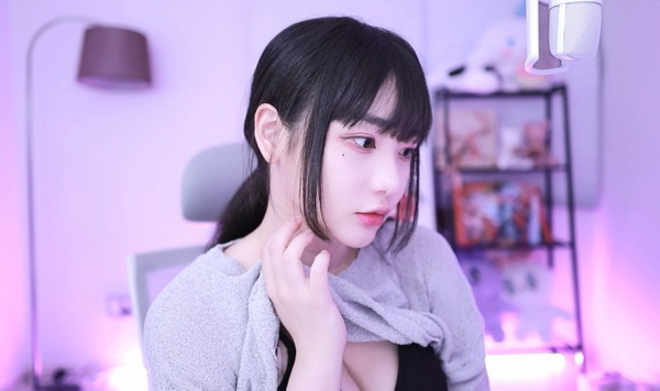 小小奶瓶儿万元私人订制