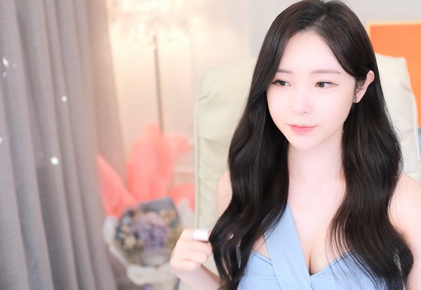 茄子视频在线免费观看