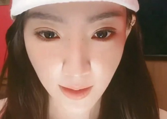 马卉不戴口罩的视频
