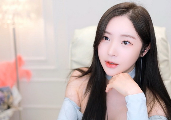 ZO2O女人另类ZO2O洗浴