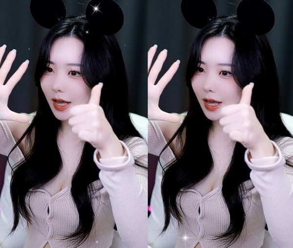 ߱cH޽1v1ߵĿɵ㲥ԼɿսֱԴգ