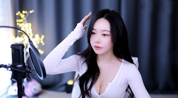 暴躁妹妹csgo直播